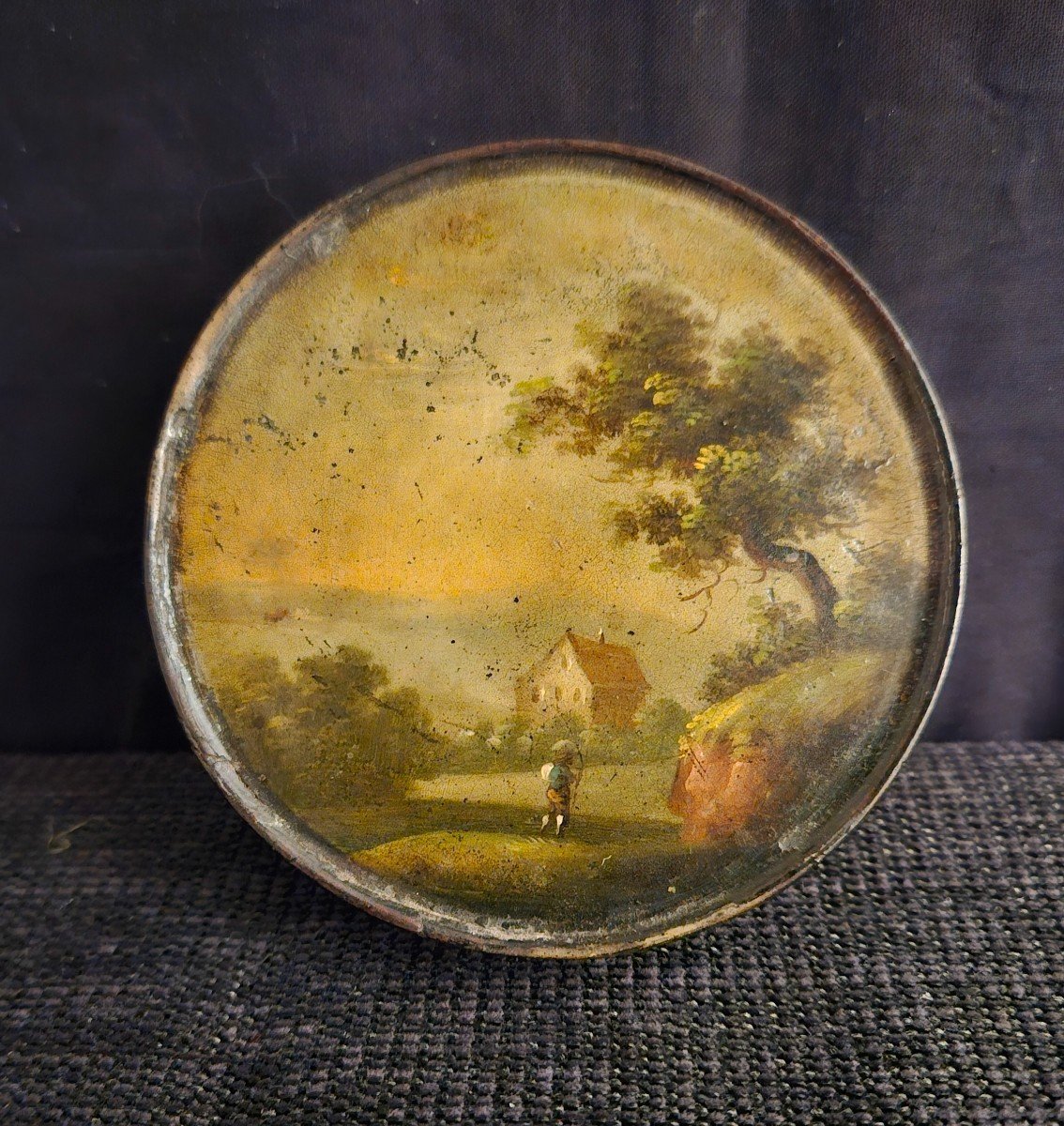 18th Century Painted Round Wooden Box