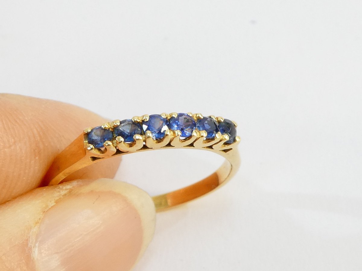 18-carat Yellow Gold Ring With Row Of 6 Sapphires-photo-6