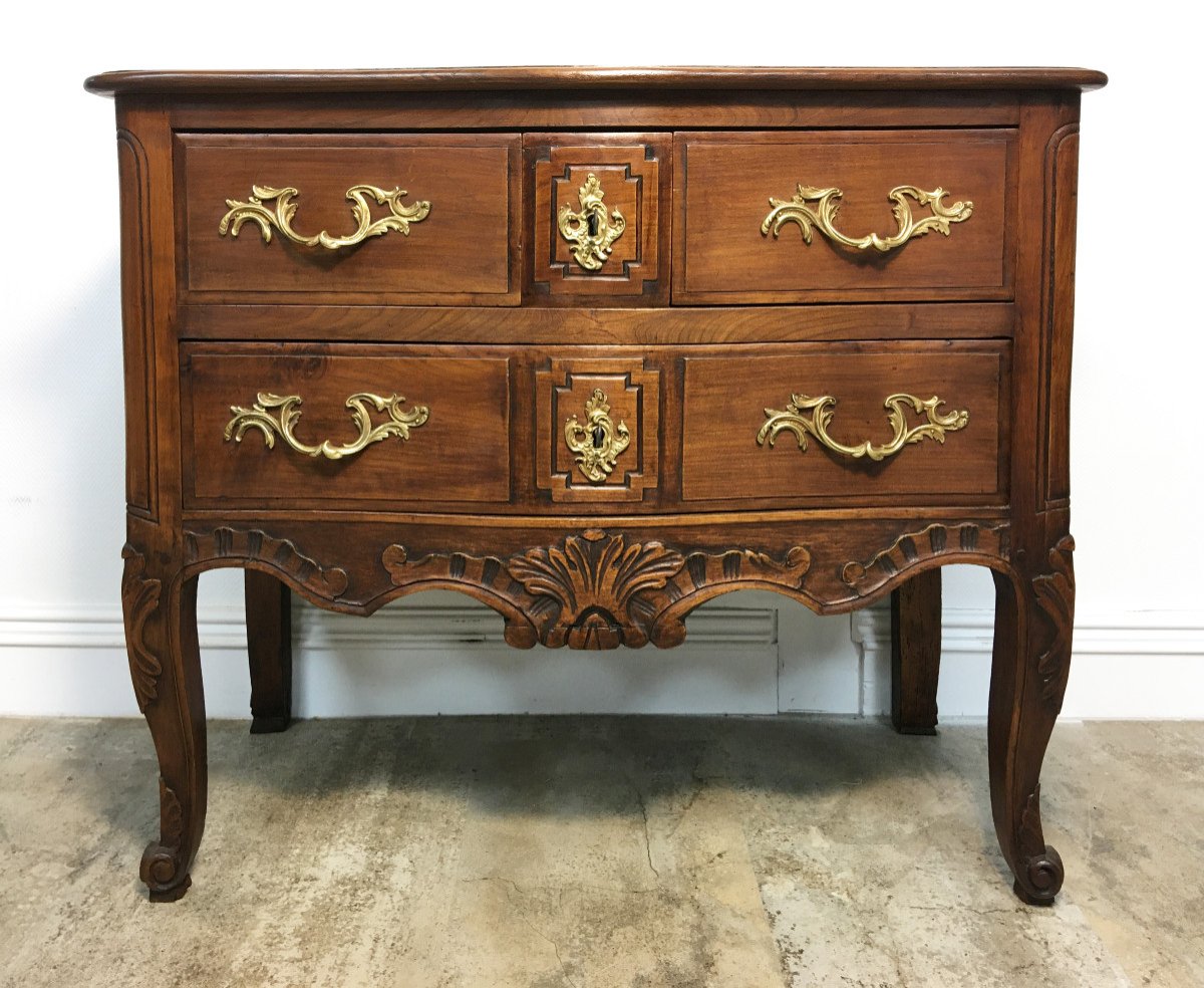 Petite commode sauteuse en noyer de style Louis XV debut 20eme-photo-3