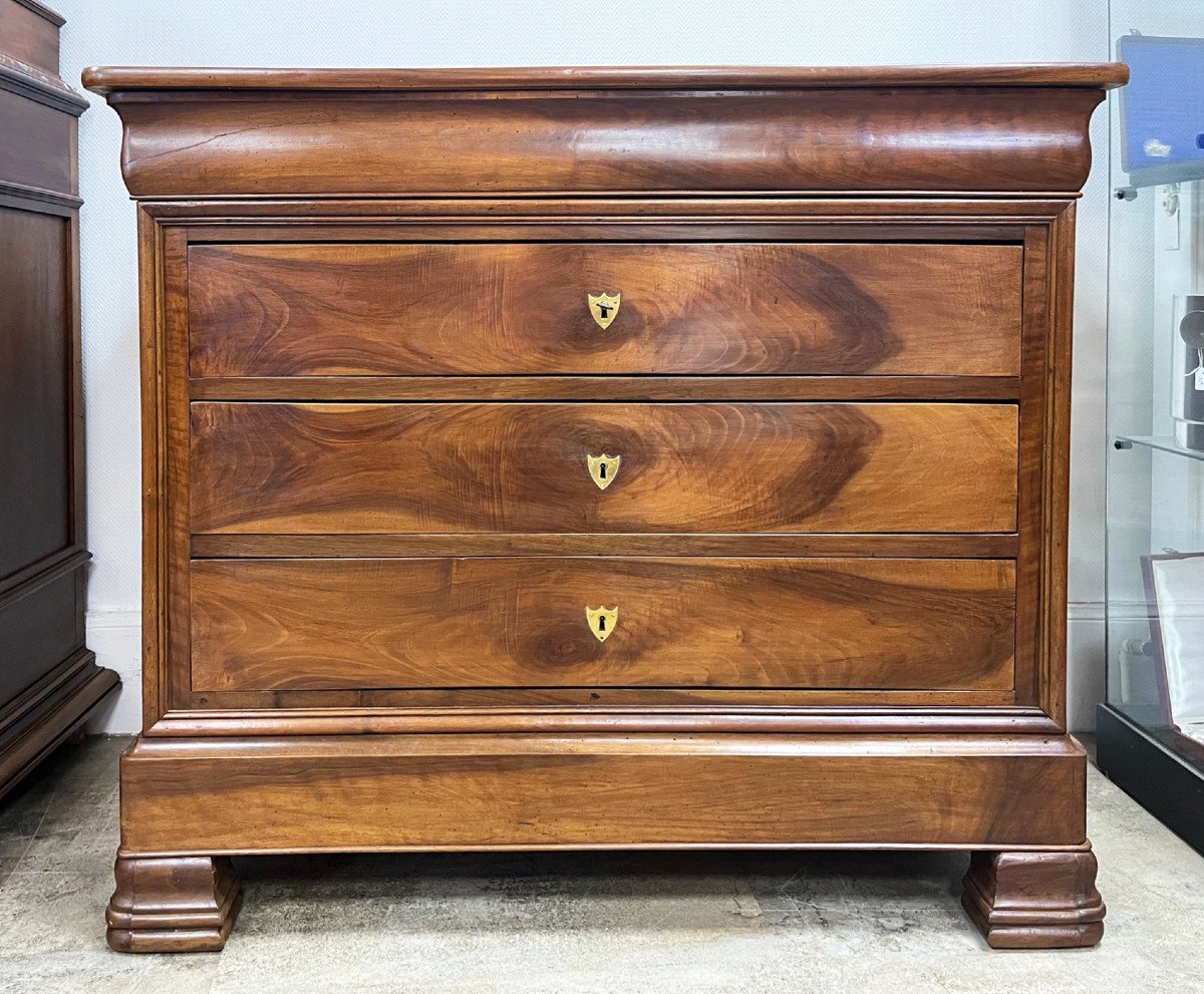 Louis Philippe Chest Of Drawers In Walnut-photo-3