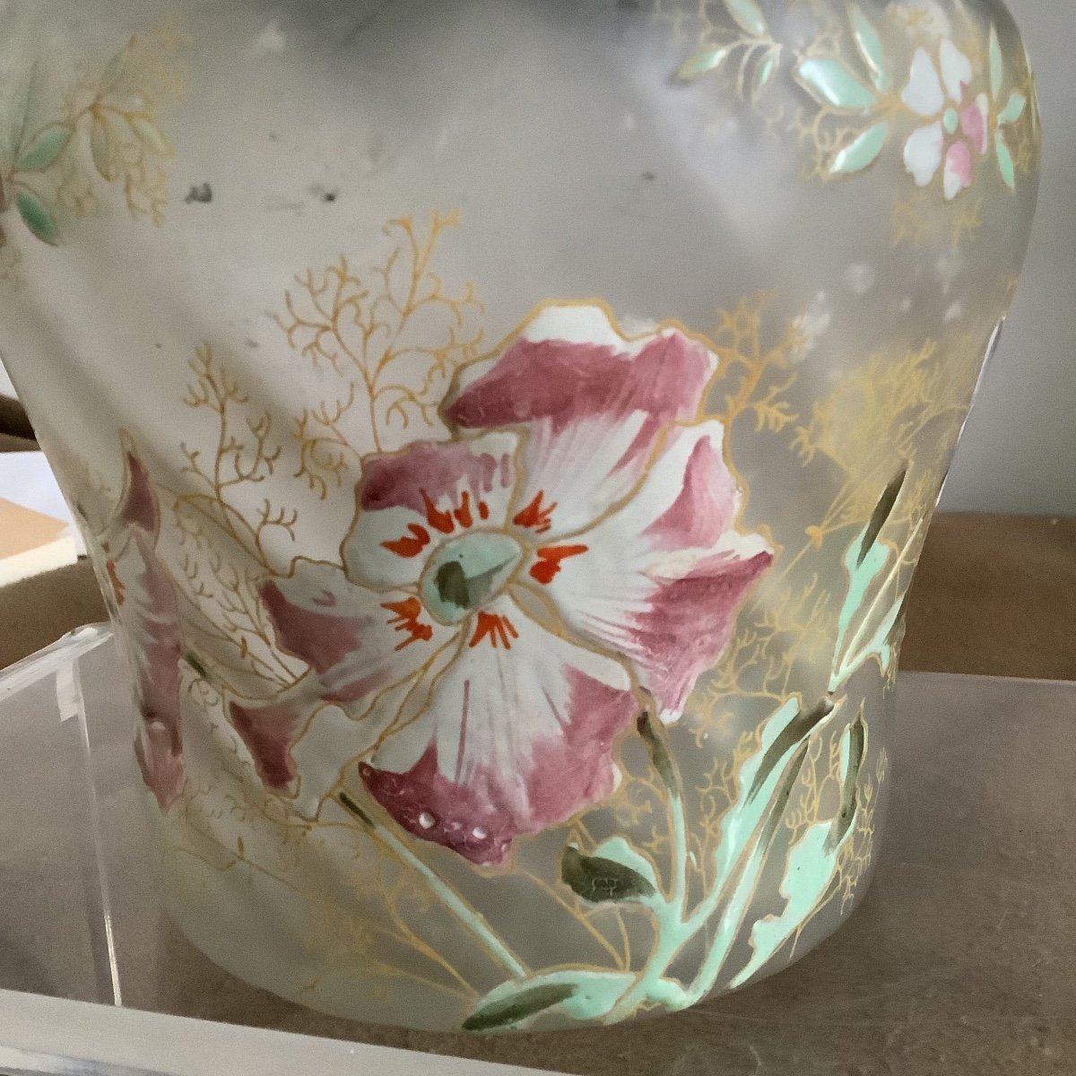 Une Bonbonnière Verre Emaile Décor Fleurs -photo-2