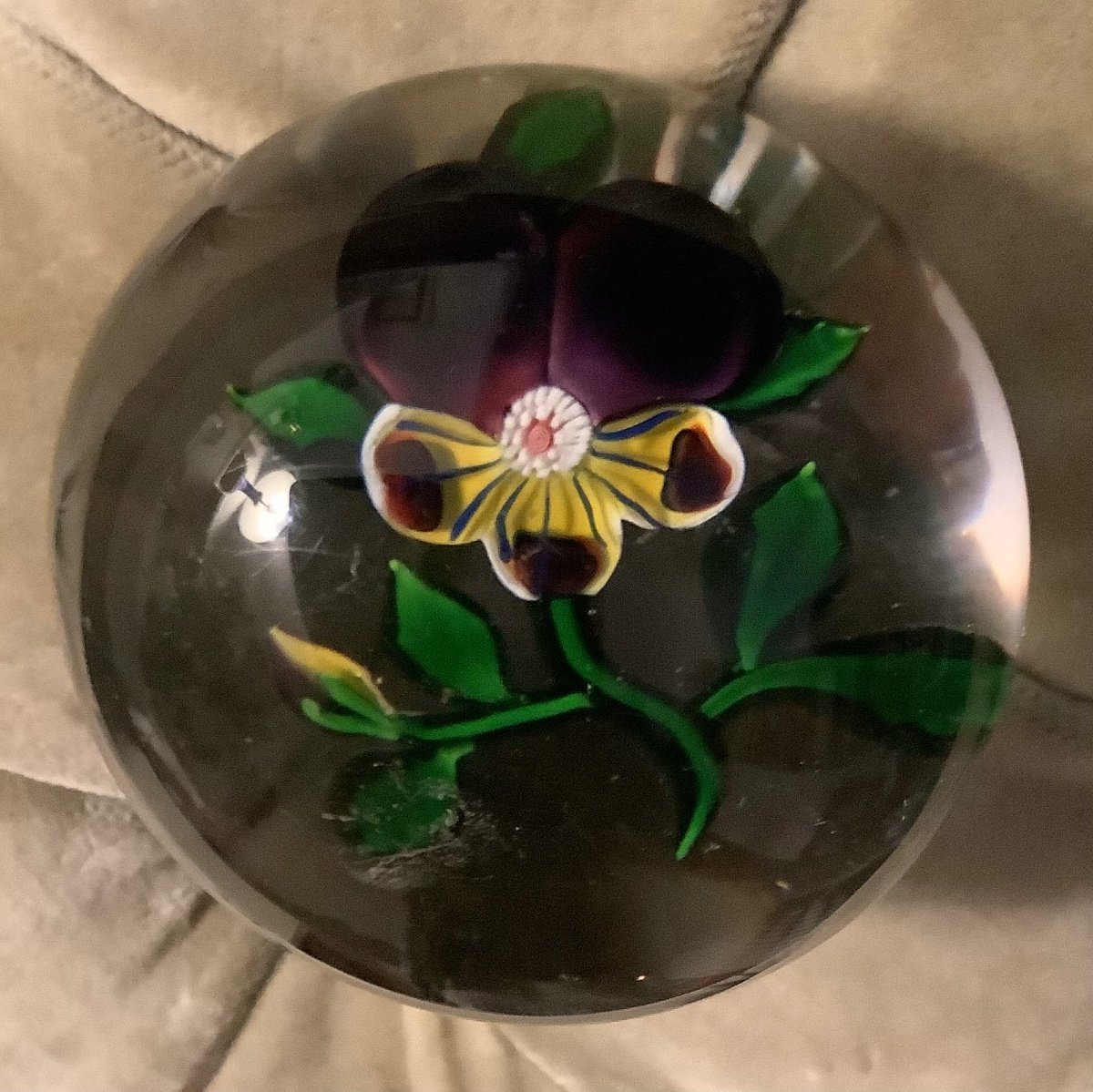 Baccarat Sulfide Glass Paperweight Decorated With A Pansy Cut On The Reverse-photo-2