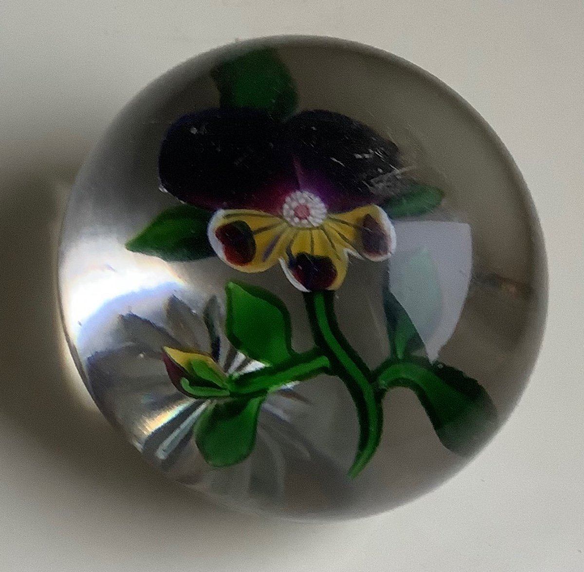 Baccarat Sulfide Glass Paperweight Decorated With A Pansy Cut On The Reverse-photo-3