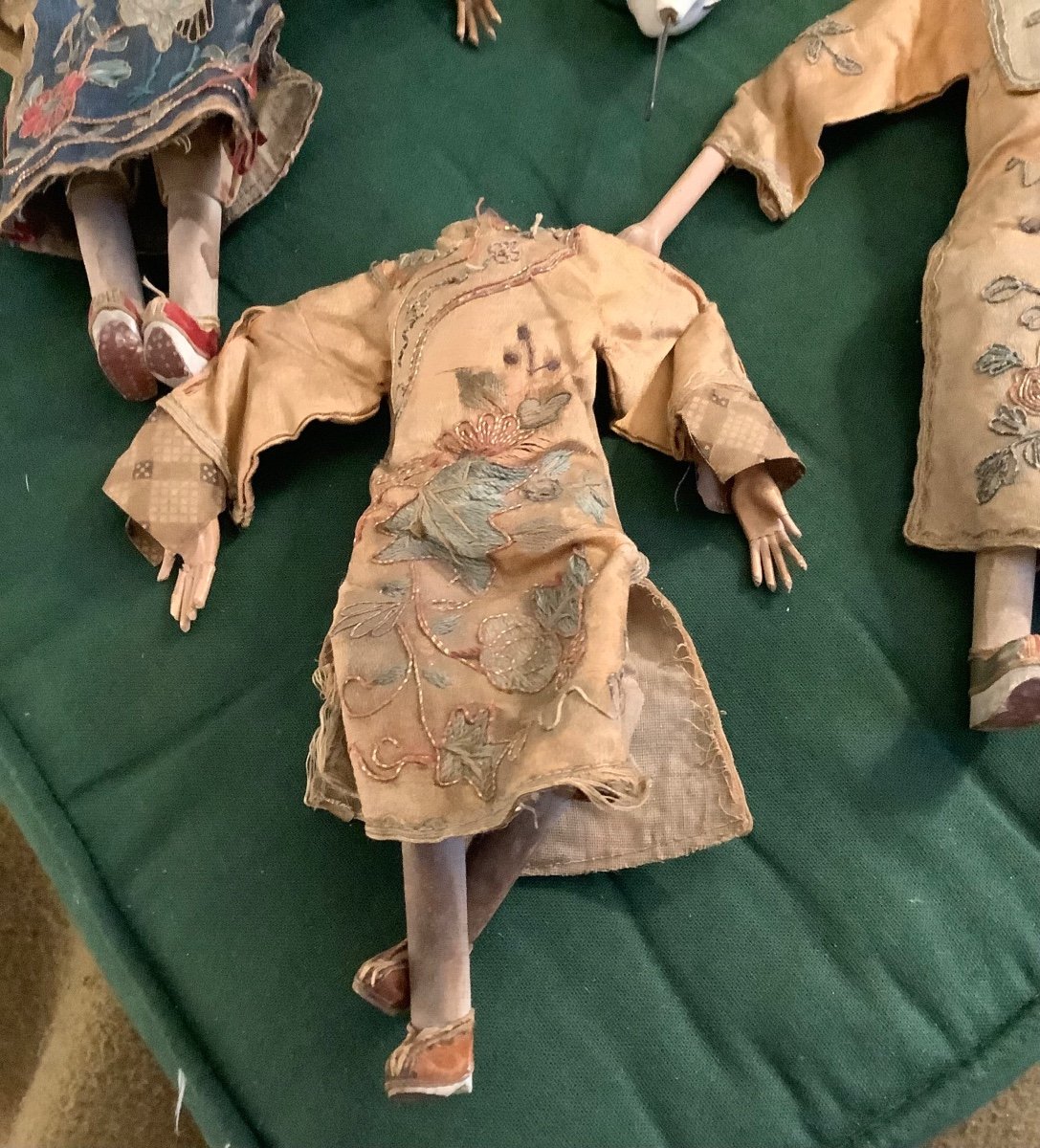 A 19th Century Chinese Doll With 2 Clothes-photo-4