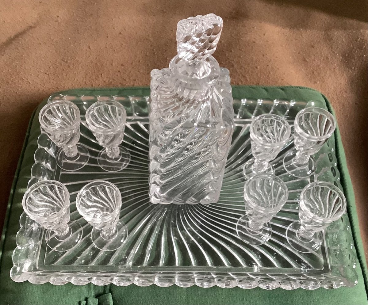 8 Baccarat Crystal Liqueur Glasses With A Decanter And Its Tray