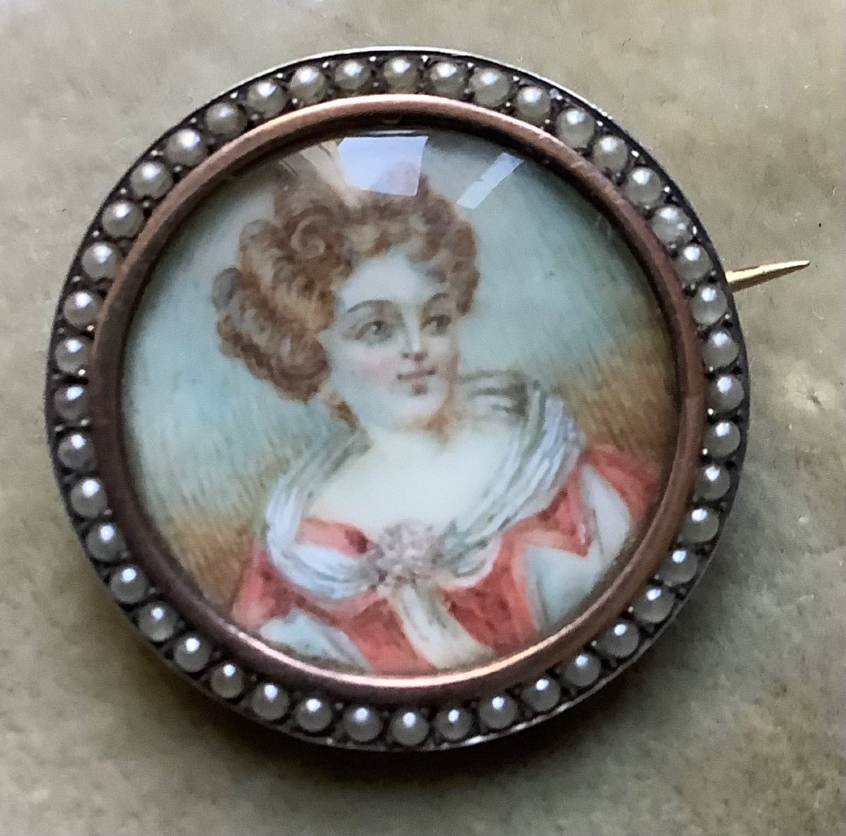 Une Médaille En Argent Et Perles  Avec  Miniature Peint Une Femme  Sur Ivoir-photo-2