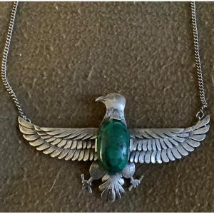 Eagle Shape Necklace With Malakite In Silver