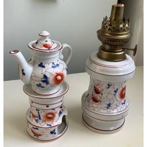 Une Petite Tisanière Et Une Lame En Porcelaine Bayeux