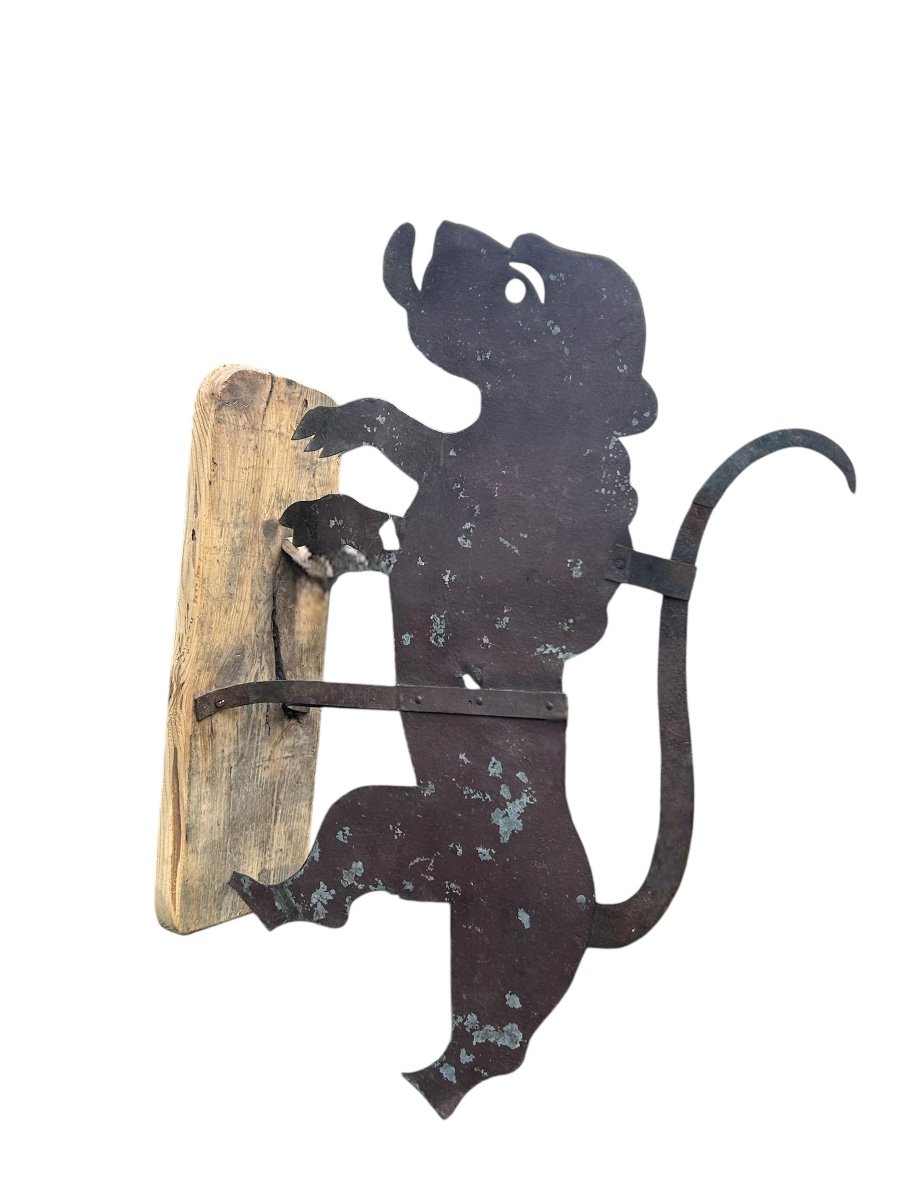 19th Century Iron Sign Depicting A Lion With Red Patina