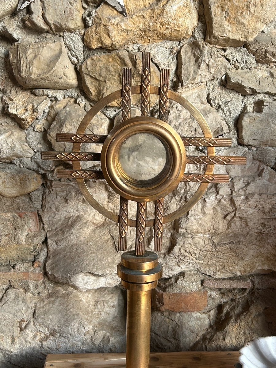 Art Deco Monstrance From The 30s -photo-1