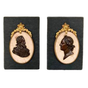 Médaillon Louis XVI - Bronze Patiné , Doré & Marbre - Louis XV & Henri IV