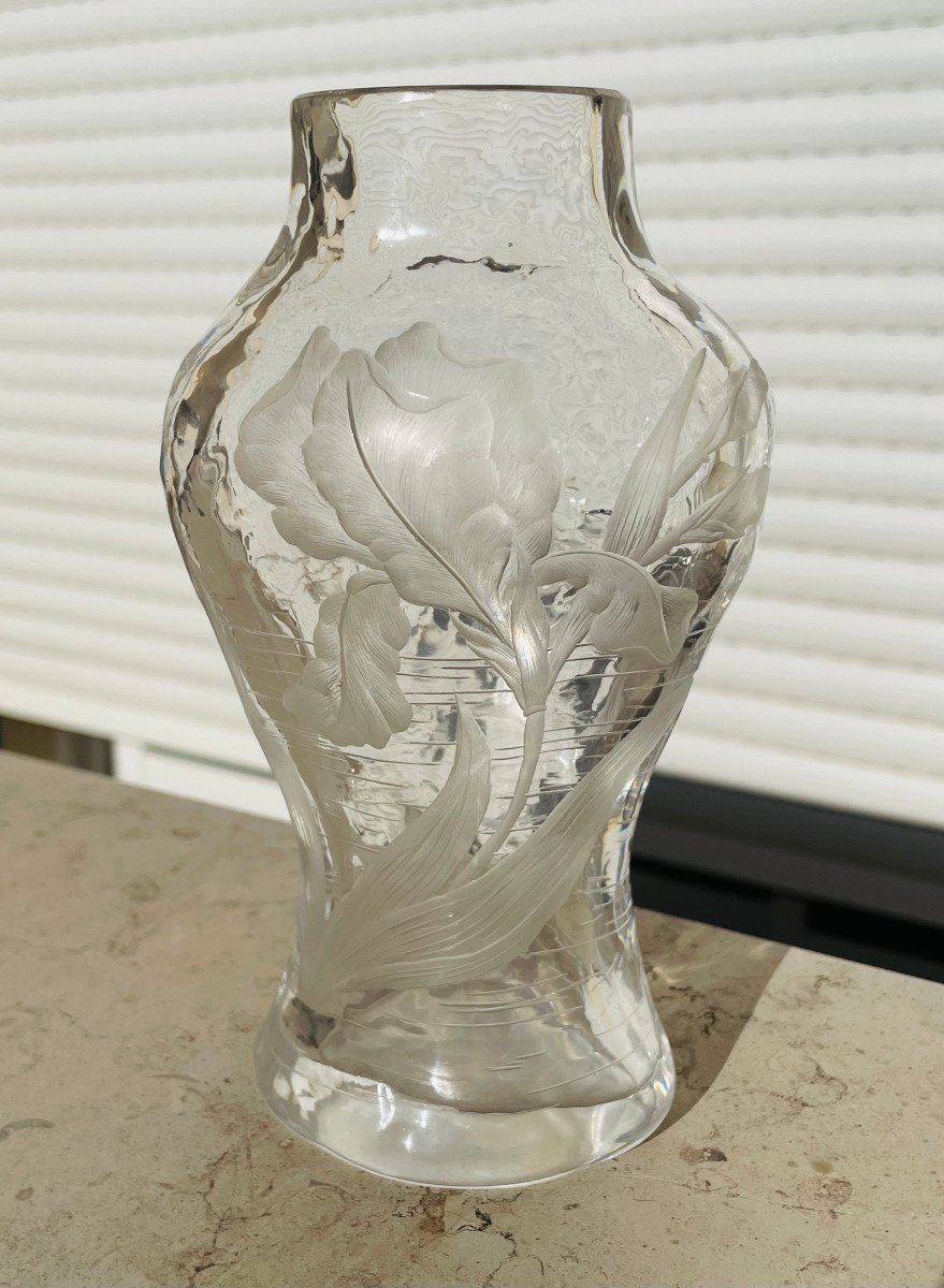 Art Nouveau Vase With Iris Eugène Michel - Escalier De Cristal Circa 1890