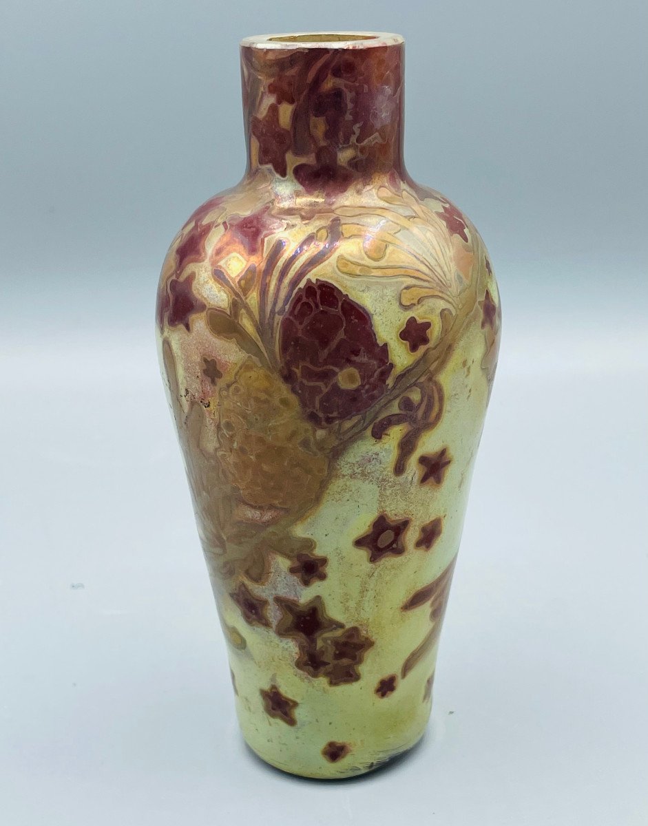 Vase Art Nouveau En Verre Irisé Aux Pommes De Pin Amédée De Caranza