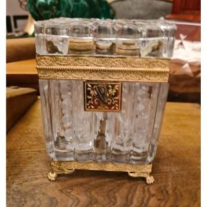 Boite Coffret En Cristal Baccarat /creusot, 1830 ,garnie De Ses 4 Flacons En Cristal Et Vermeil