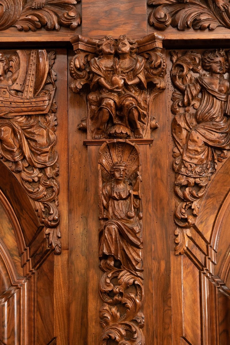 German Cupboard In Walnut, Hamburg, Late 17th Century-photo-5