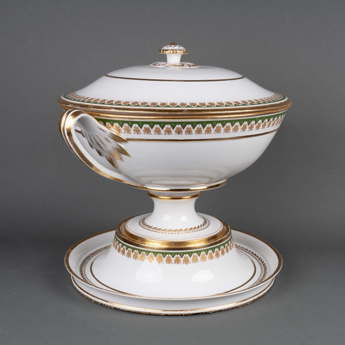 French Empire Period Porcelain Tureen-photo-3