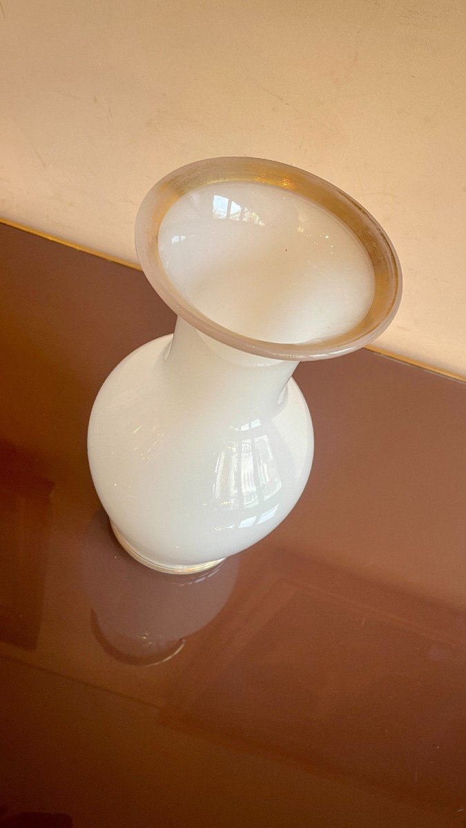 Vase en opaline blanche, XIXe siècle -photo-4