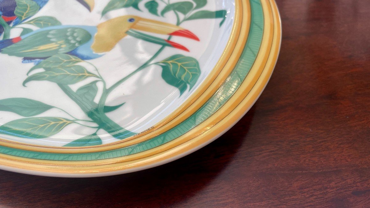 Plat « toucans » En Porcelaine, Signé Hermès, XXe Siècle-photo-2