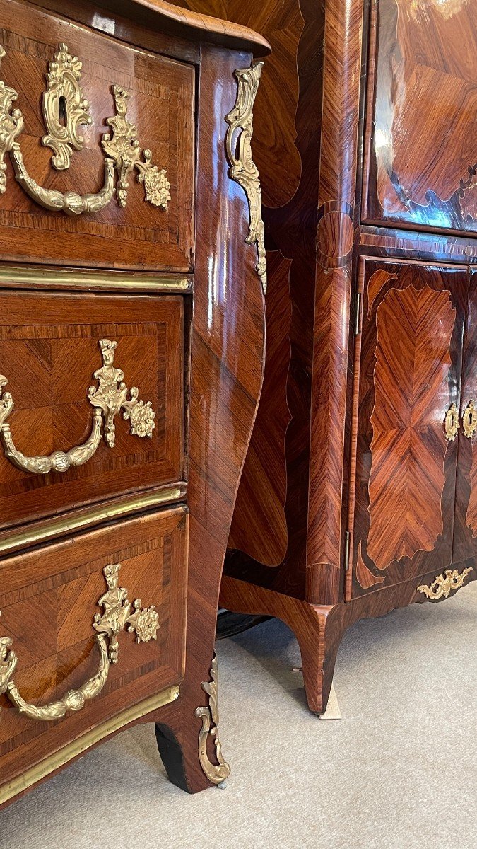 Louis XV Chest-of-drawers With Pinched Sides, 18th Century-photo-3