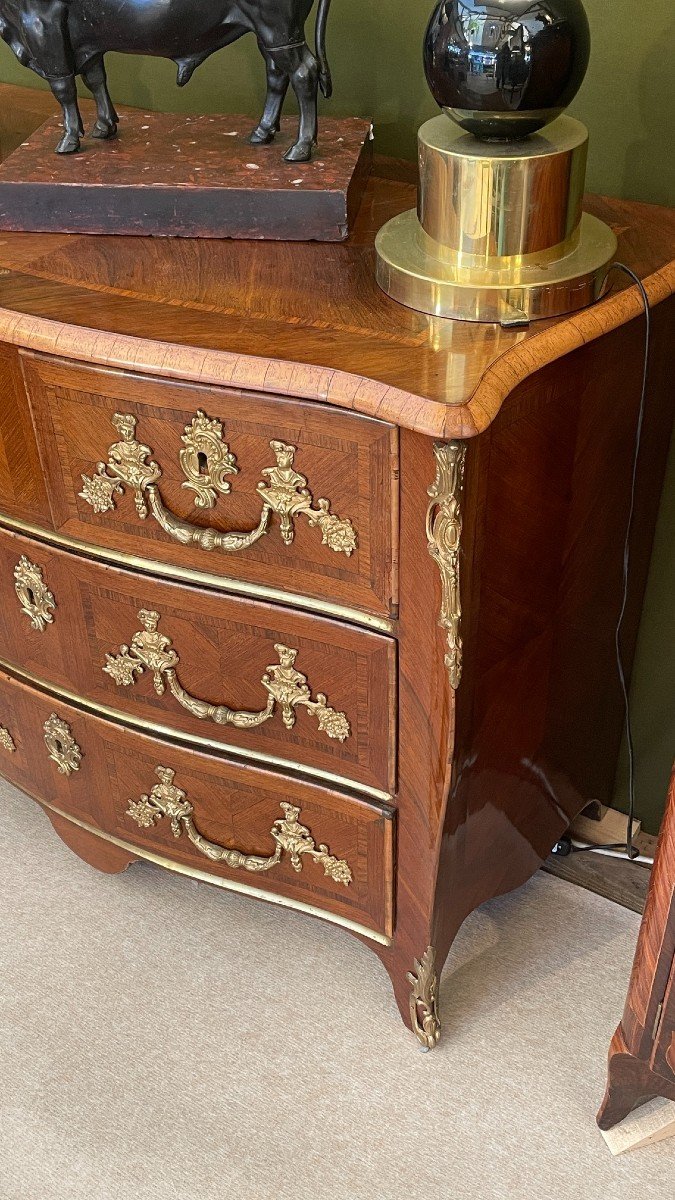 Louis XV Chest-of-drawers With Pinched Sides, 18th Century-photo-4