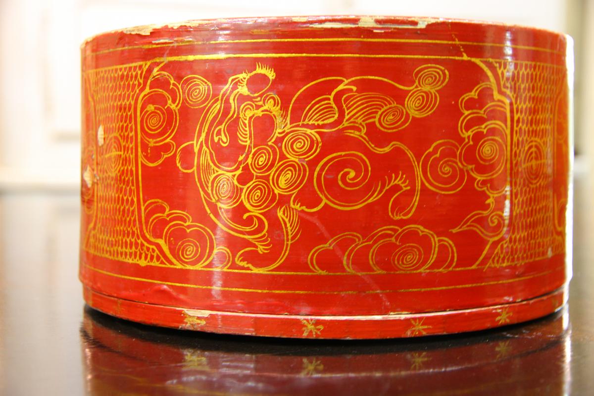 Une Boîte Chinoise En Laque Rouge, XIXe Siècle-photo-3
