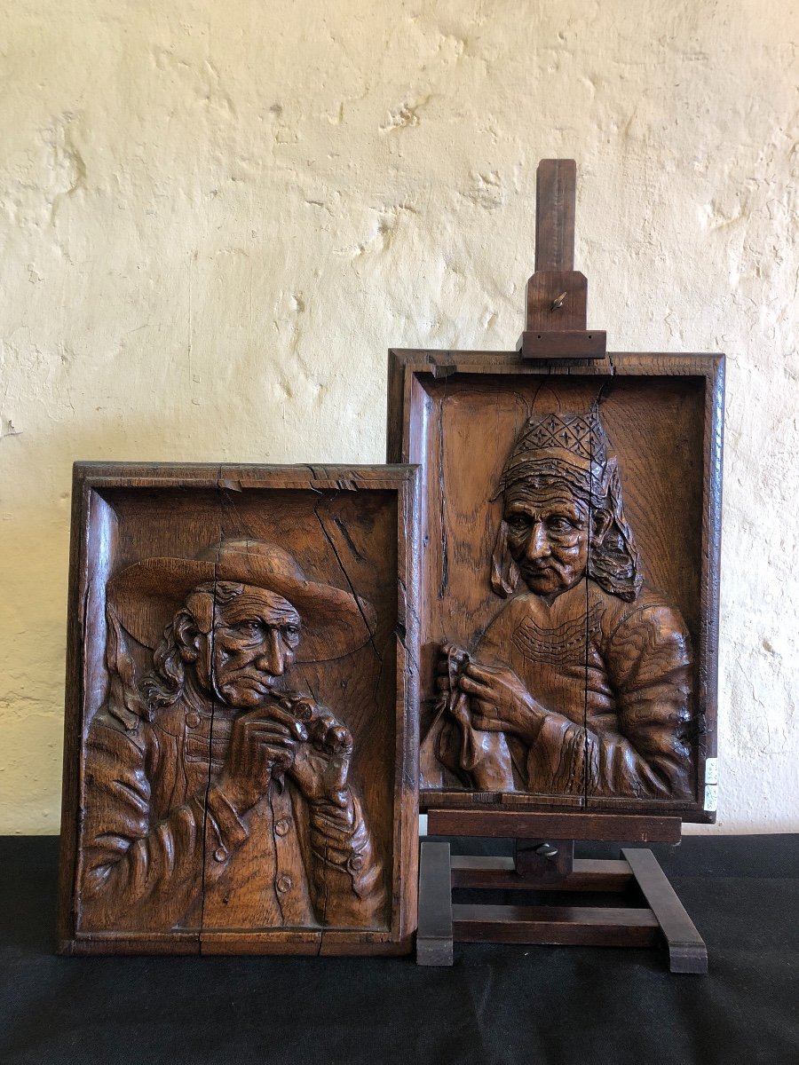 Pair Of Carved Portraits. Folk Art, 19th Century