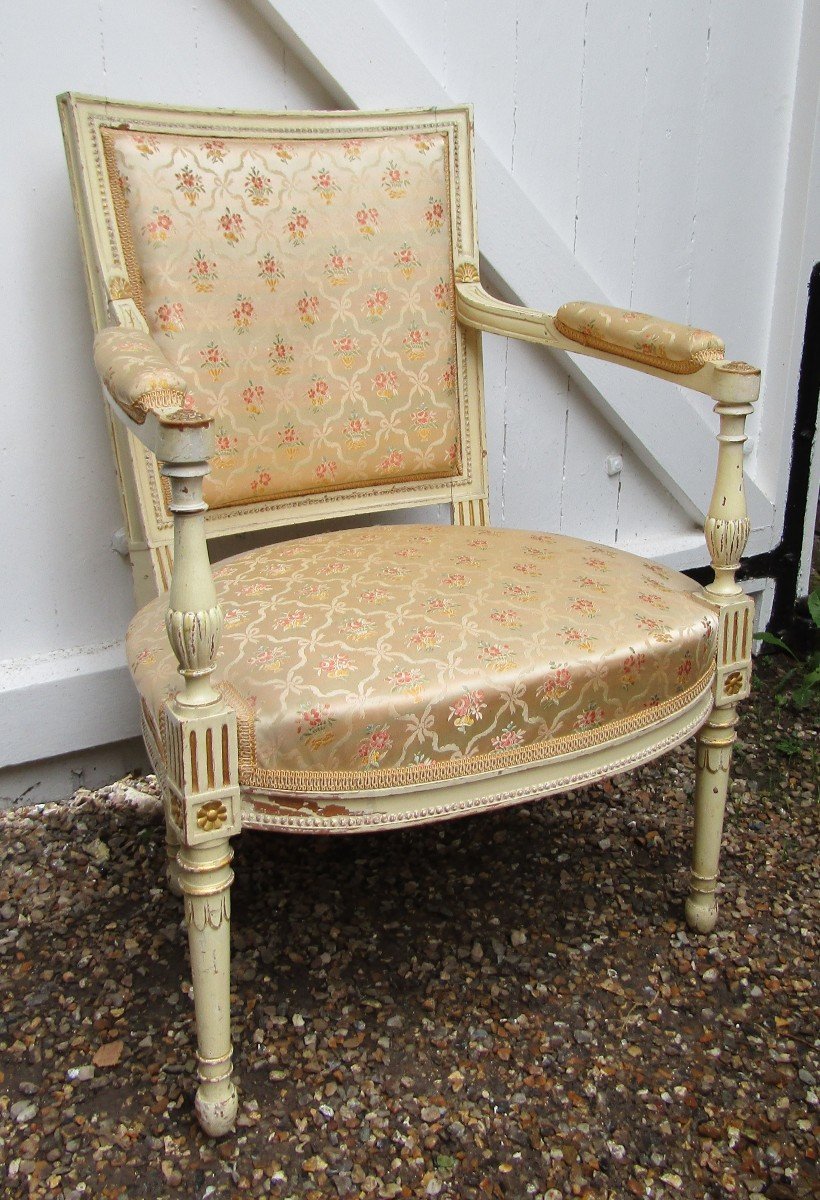 Directoire Armchairs-photo-2