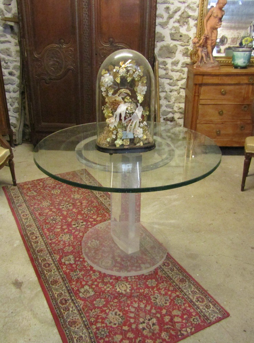 Plexiglas Table