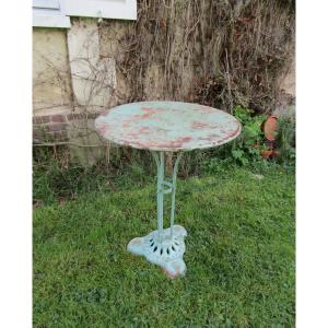 Garden Pedestal Table