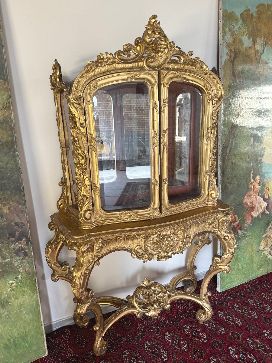 VITRINE - CONSOLE EN BOIS DORE DE STYLE LOUIS XV