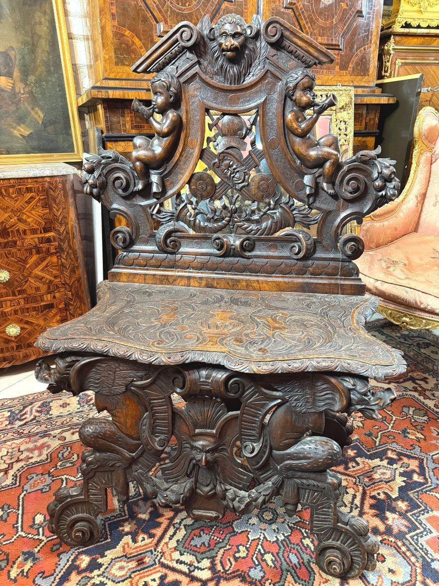 FAUTEUIL DE STYLE RENAISSANCE 