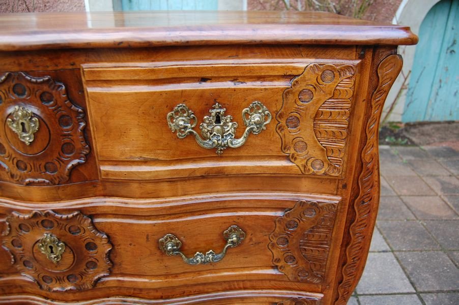 Commode Louis XV Lyonnaise In Walnut From The 18th Century-photo-4