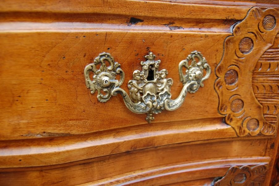 Commode Louis XV Lyonnaise In Walnut From The 18th Century-photo-5