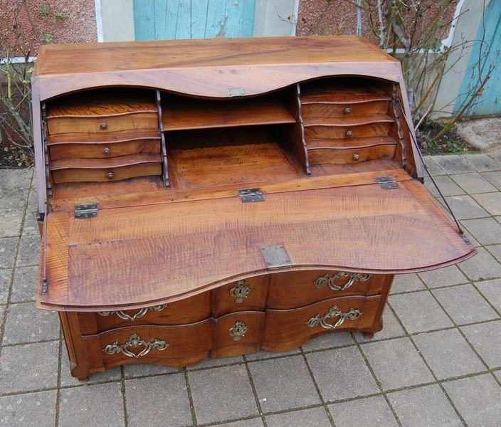 Commode Bureau à Pente D époque Louis XV En Noyer Du 18e Siécle En Noyer