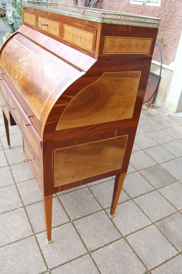 Cylinder Desk D Louis XVI Period In Walnut Er Plum Tree From The 18th Century-photo-1