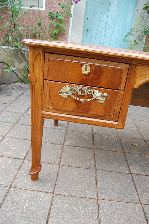 Large Art Nouveau Desk In Blond Mahogany From The 1900s-photo-4