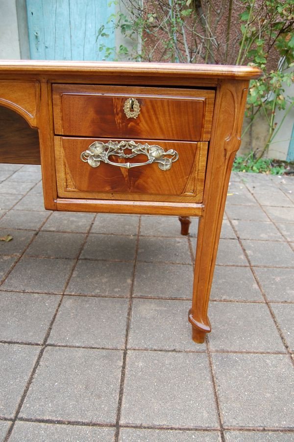 Large Art Nouveau Desk In Blond Mahogany From The 1900s-photo-1