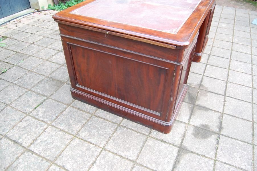  Louis Philippe Period Mahogany Desk With Pedestal From The 19th Century-photo-3