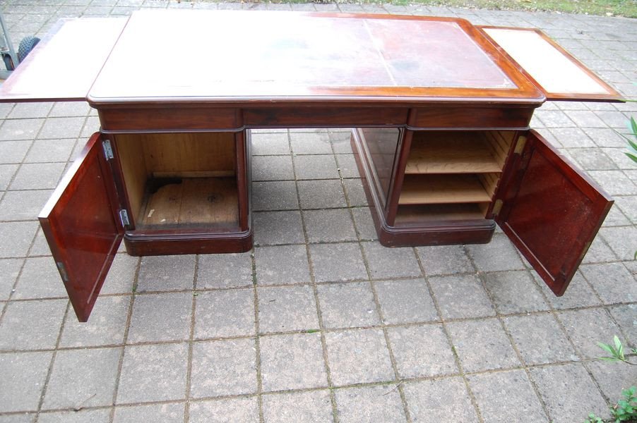  Louis Philippe Period Mahogany Desk With Pedestal From The 19th Century-photo-1