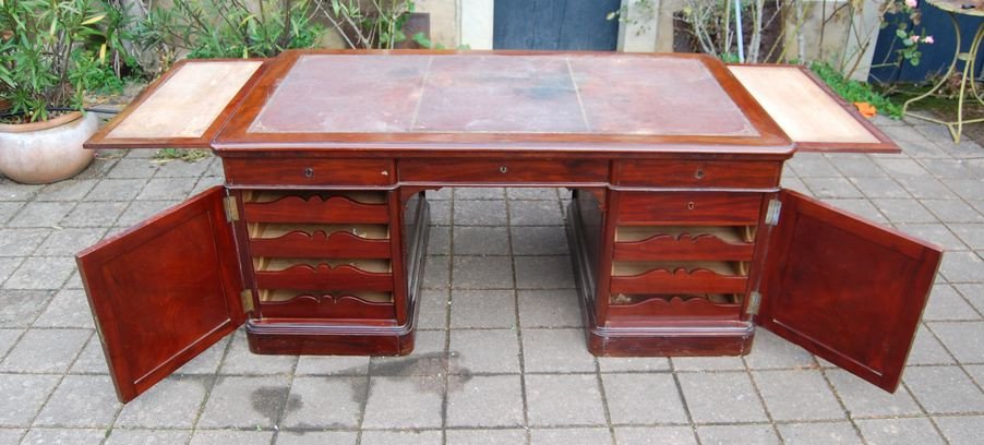  Louis Philippe Period Mahogany Desk With Pedestal From The 19th Century