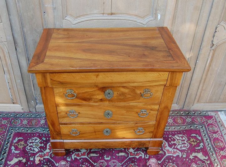 Commode D époque Restauration En Noyer Du 19e Siécle