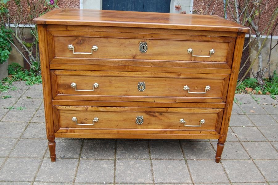 Louis XVI Period Chest Of Drawers In Walnut From The 18th Century-photo-2