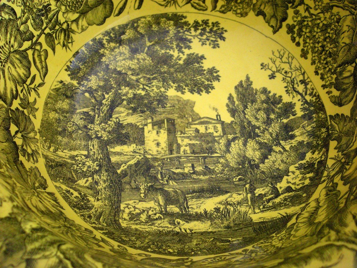 Yellow Fine Earthenware Pedestal Basin Circa 1833 From Montereau-photo-2