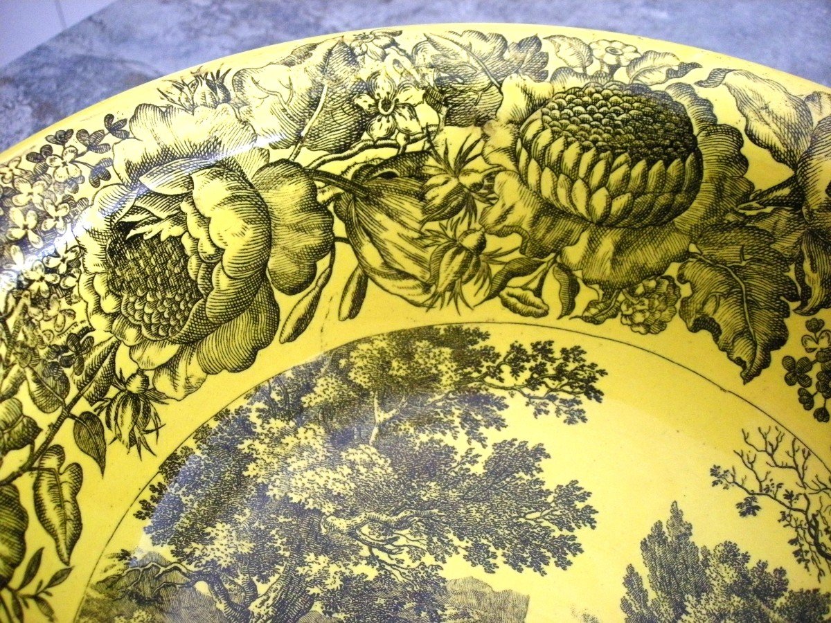 Yellow Fine Earthenware Pedestal Basin Circa 1833 From Montereau-photo-3