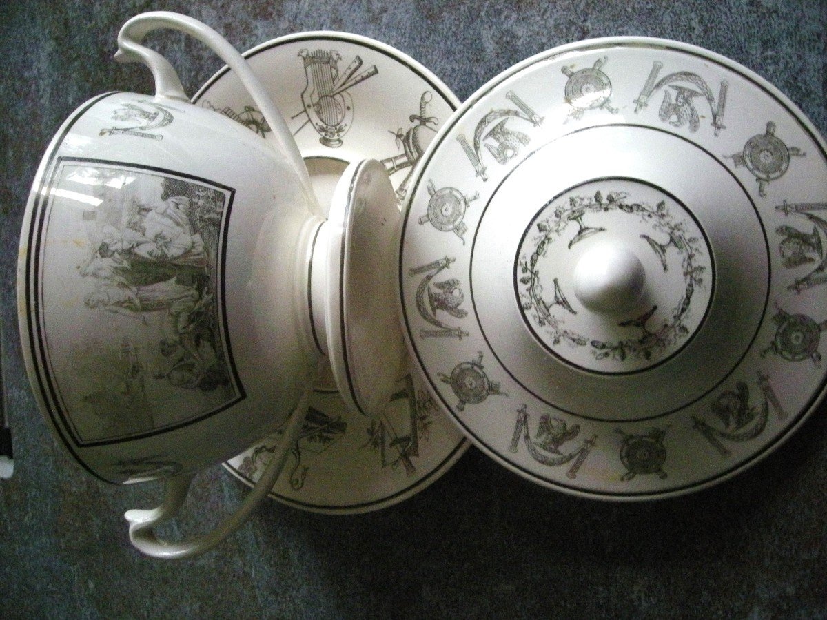 BOUILLON  COUVERT  ET  PRESENTOIR  VERS  1808  MANUFACTURE  DE  CREIL-photo-6