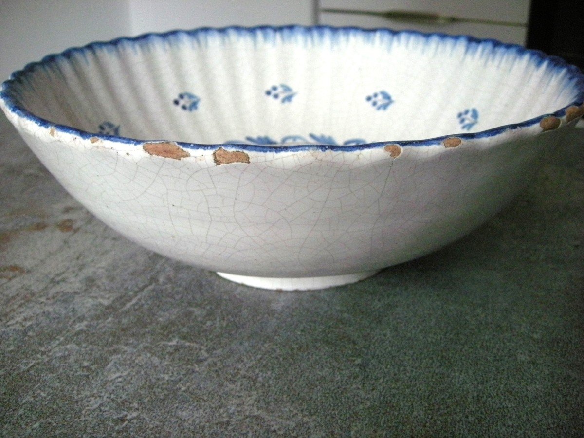 Mid-19th Century Earthenware Salad Bowl From The St Paul Manufacture-photo-1