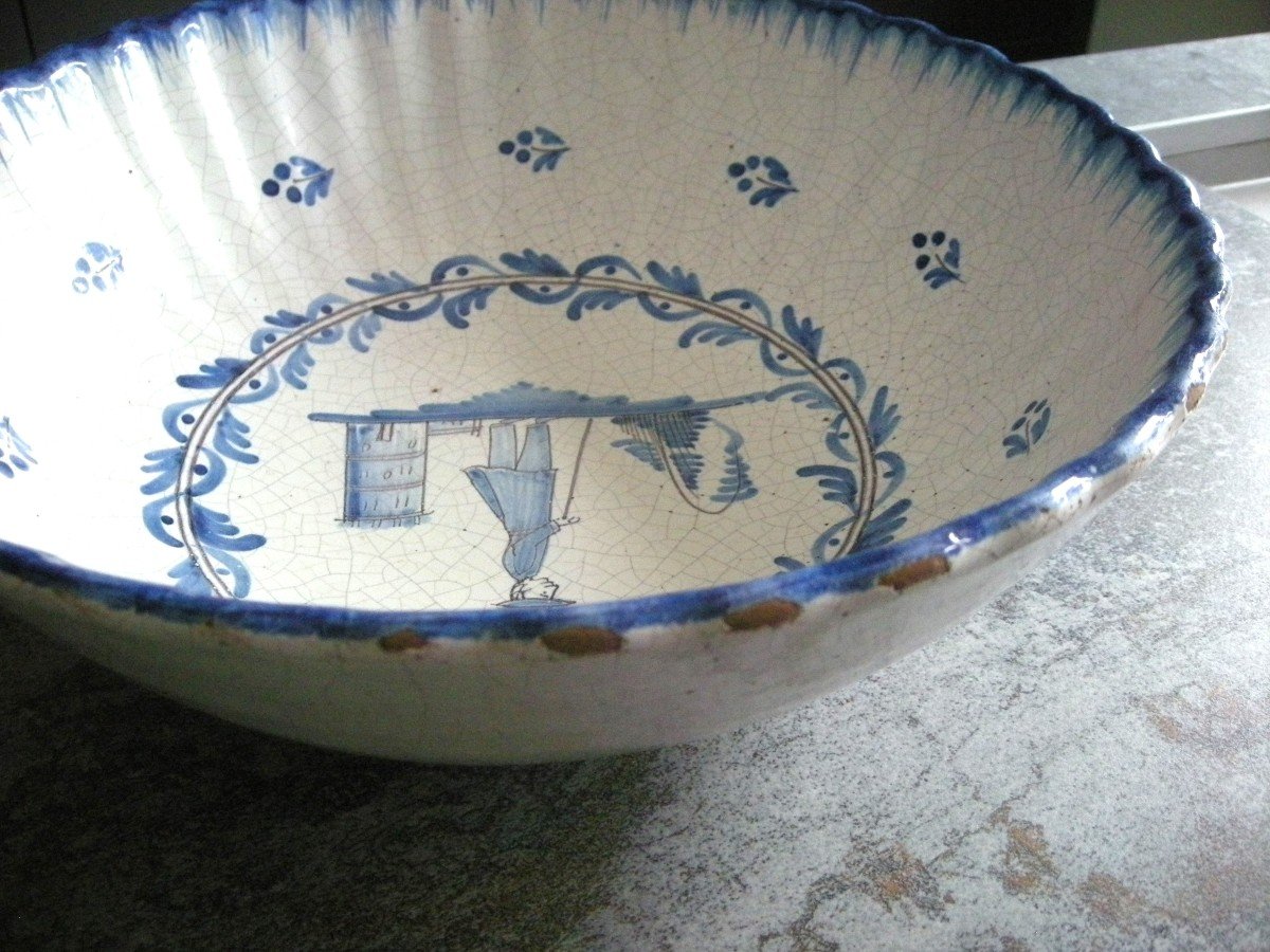 Mid-19th Century Earthenware Salad Bowl From The St Paul Manufacture-photo-3