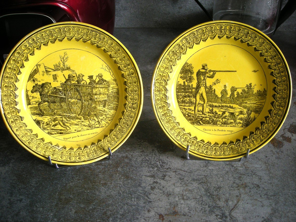 Two Fine Yellow Earthenware Plates Montereau Hunting Decor