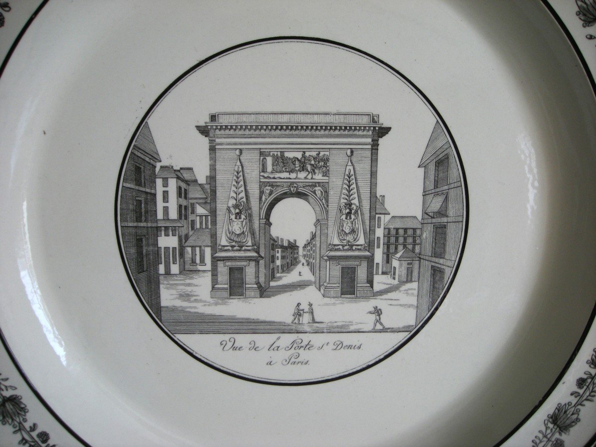 Plat  diamètre 38,7 cm  de  1824  Décor  Grisaille  Signé  Choisy  Le  Roi-photo-3