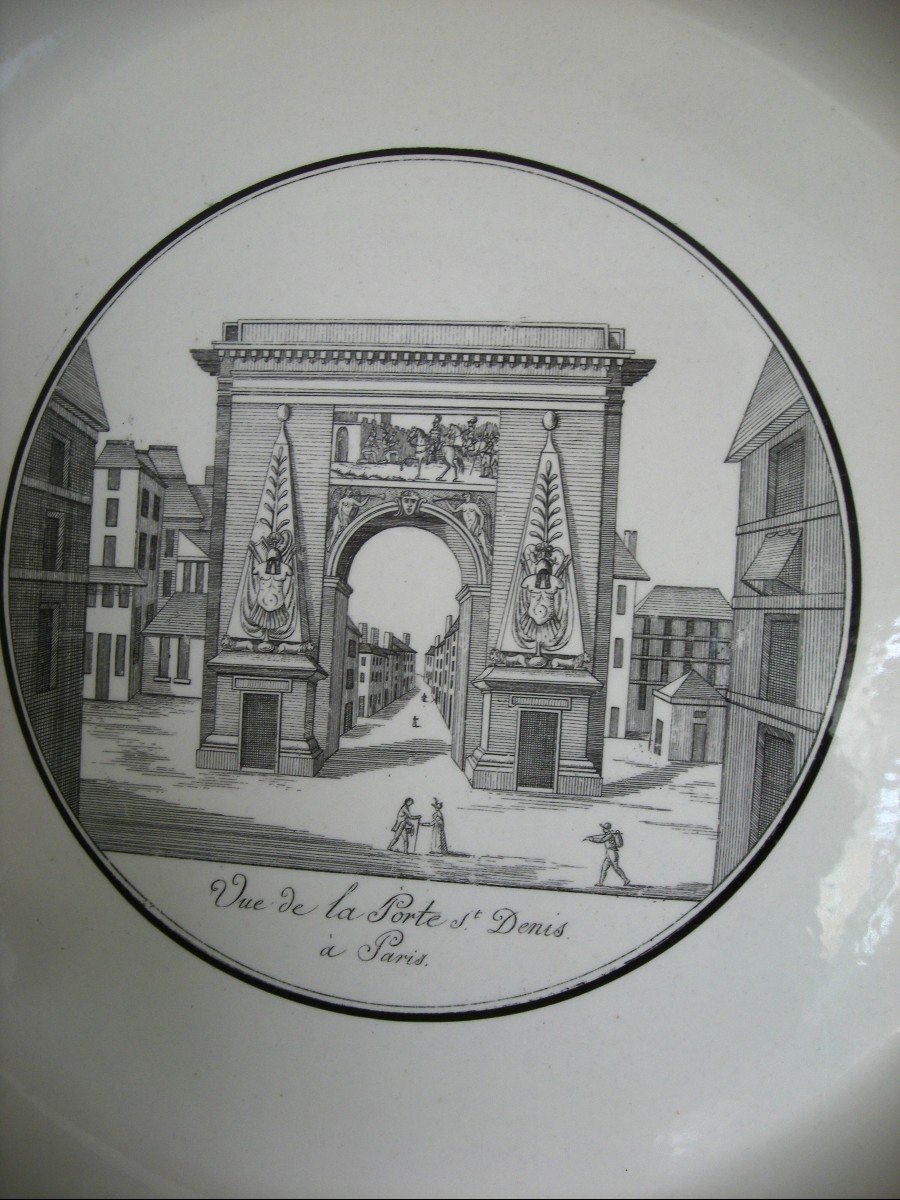 Plat  diamètre 38,7 cm  de  1824  Décor  Grisaille  Signé  Choisy  Le  Roi-photo-3